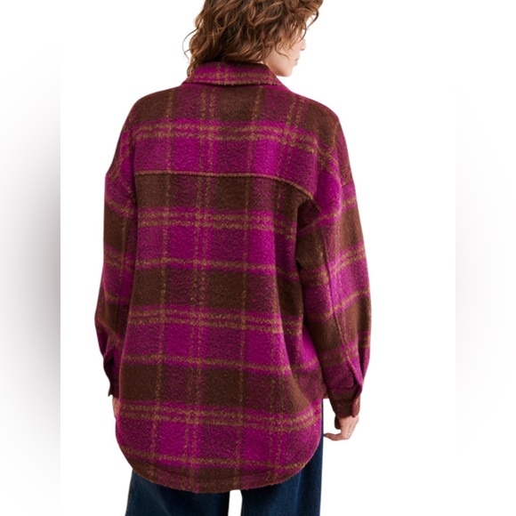Good American Boyfriend Buffalo Plaid Shacket in Pop Thistle - Picture 4 of 14